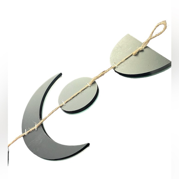 New! Mirror Moon Wall Decoration 🌙 - Picture 8 of 12